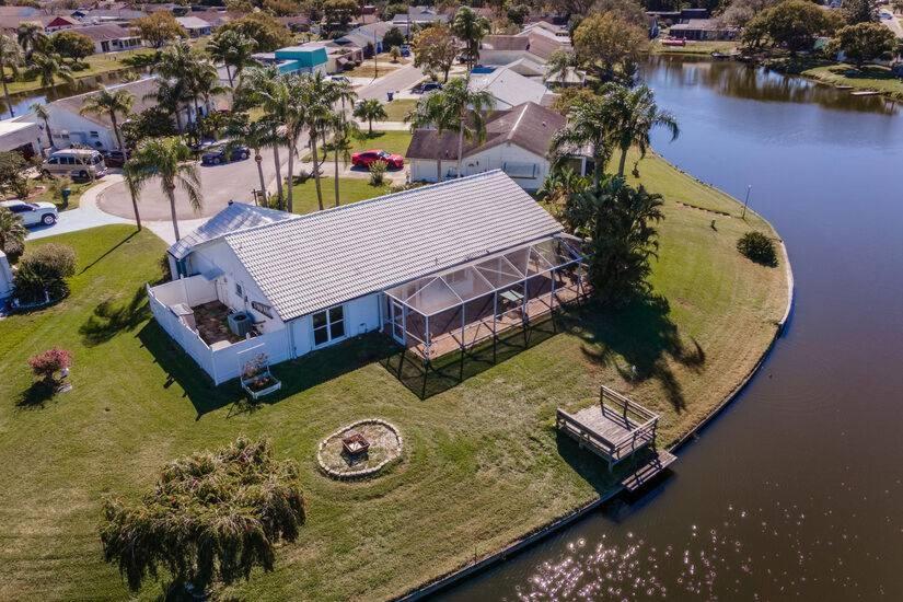 Near Clearwater And Tarpon Spring With Water View Appartement *