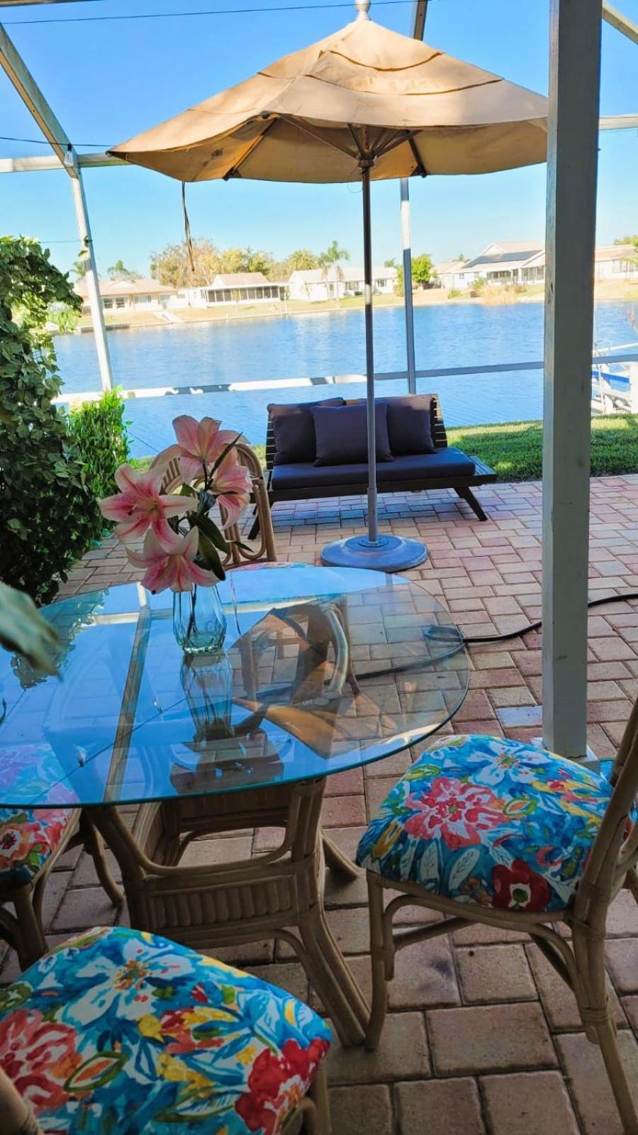Near Clearwater And Tarpon Spring With Water View Holiday